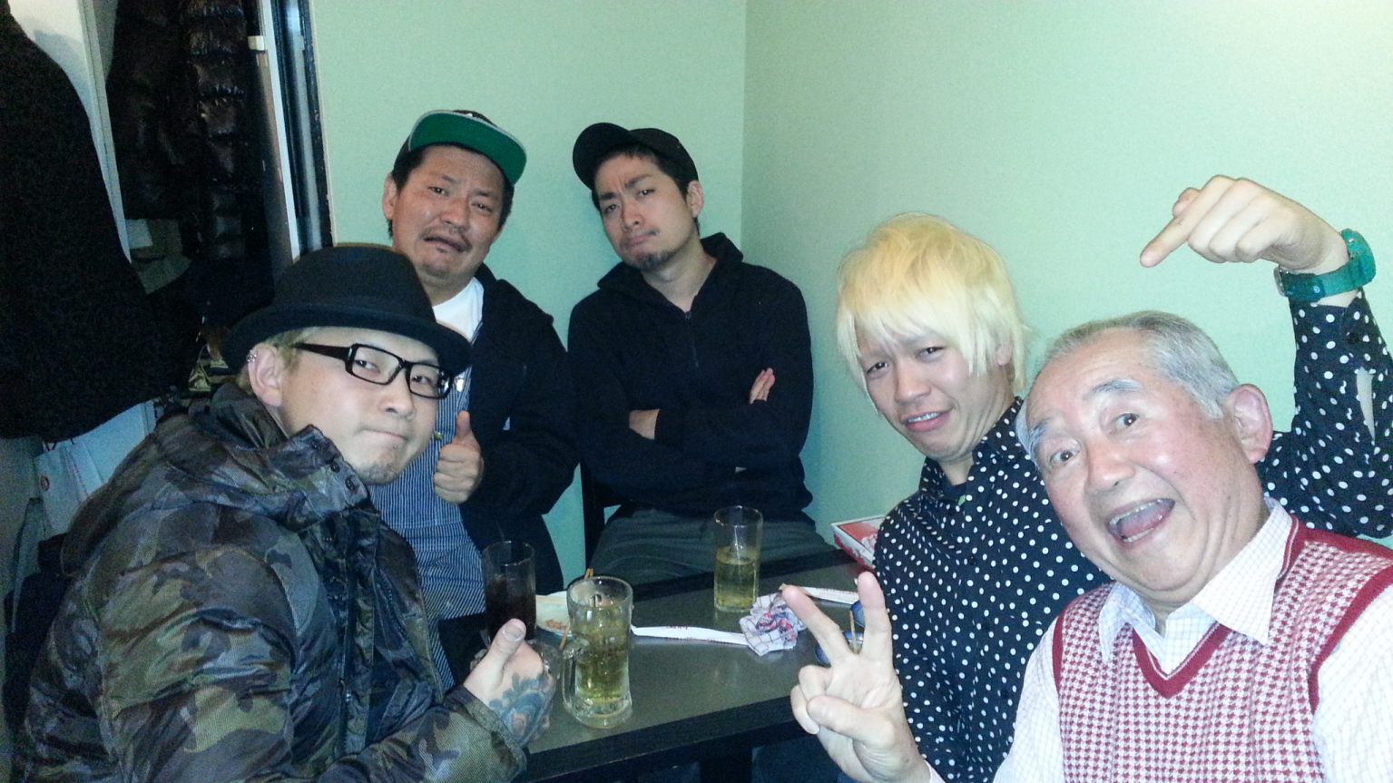 PIC0003F9